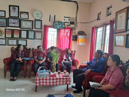 Dinsos Buleleng Evaluasi Perlindungan Sosial di Desa Pejarakan